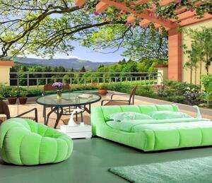 Carta da parati Patio con tavolo e sedie e vista su un campo verde, Carta da parati che aumenta lo spazio, Carta da parati popolare, u45230 - Tapeko.it