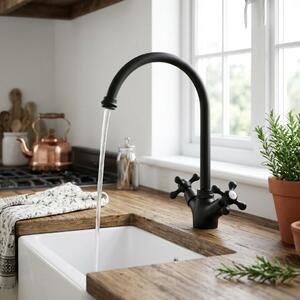 Miscelatore da cucina nero con bocca di erogazione rotonda, modello Heritage Ascot BL-4003-HA, marca Aquanello