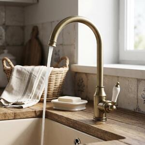 Miscelatore da cucina in stile vintage, finitura bronzo, modello Heritage Manor BN-9001-HM, marca Aquanello
