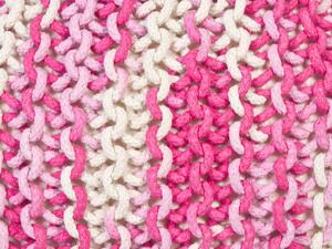 Pouf ottomana bianco e rosa pastello cotone lavorato a maglia perline EPS riempimento rotondo piccolo poggiapiedi 50 x 35 cm Beliani