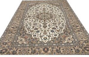 Tappeto Kashan Medaglione Floreale Avorio Blu 197x300 Cm