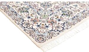 Tappeto Nain 9la Medaglione Floreale Rosso Avorio Quadrato 195x205 Cm