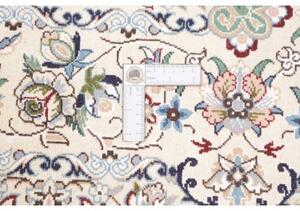 Tappeto Nain 9la Medaglione Floreale Rosso Avorio Quadrato 195x205 Cm