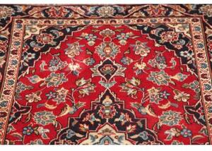 Tappeto Kashan Fine Medaglione Floreale Rosso Blu Scuro 96x153 Cm