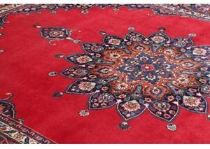 Tappeto Mashad Medaglione Floreale Rosso Blu Scuro 250x337 Cm