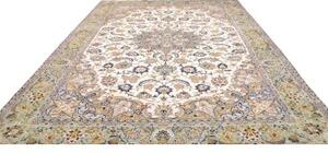 Tappeto Kashan Medaglione Floreale Avorio Verde Salvia 296x386 Cm