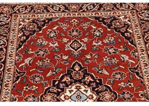 Tappeto Kashan Fine Medaglione Floreale Rosso Mattone Blu Scuro 100x148 Cm