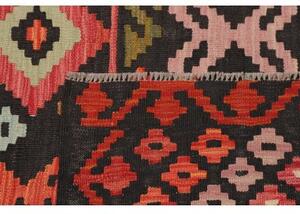 Tappeto Kilim Stilizzato Nero Rosso Mattone 148x195 Cm