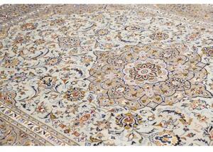 Tappeto Kashan Medaglione Floreale Verde Salvia Beige 227x350 Cm