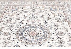 Tappeto Nain Kashmar Medaglione Floreale Avorio Azzurro 198x295 Cm