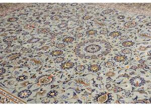Tappeto Kashan Medaglione Floreale Verde Chiaro Beige 290x374 Cm