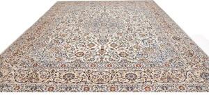 Tappeto Kashan Medaglione Floreale Avorio Blu Scuro 352x390 Cm