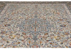 Tappeto Kashan Medaglione Floreale Beige Verde Salvia 285x362 Cm