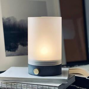 Dyberg Larsen Lampada da tavolo di design Cozy, dimmerabile, Alluminio / Grigio / Zincato, Soggiorno / Sala da pranzo, calcestruzzo / cemento, Design, Lampada da tavolo