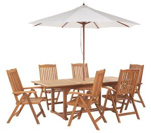 Set da pranzo da giardino in legno di acacia con ombrellone Sedie pieghevoli regolabili a 6 posti in stile country per esterni Beliani
