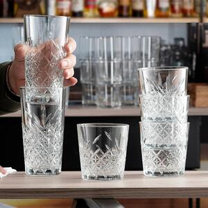 <p>Bicchiere Long Drink Pasabahce Timeless Impilabile da 36 cl, realizzato in vetro temperato robusto e resistente agli shock termici. Design elegante con tocco vintage, ideale per l&#39;uso professionale e perfettamente <b>impilabile.</b></p>