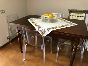 Tavolo da pranzo classico in legno massello noce lucido 140 x 80