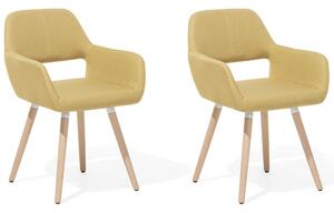 Set di 2 sedie da pranzo rivestimento in tessuto giallo gambe in legno chiaro stile moderno eclettico Beliani