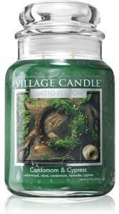 Village Candle Cardamom & Cypress candela profumata (Glass Lid) 602 g