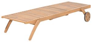 Lettino da giardino in legno chiaro di acacia con cuscino beige reclinabile su ruote con tavolo Beliani