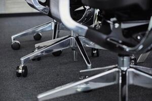 Sedia ergonomica da ufficio con supporto lombare, base con ruote-Arrediorg.it