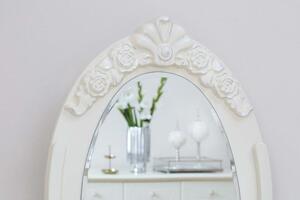 Toeletta trucco classica bianca avorio con specchio integrato-Arrediorg