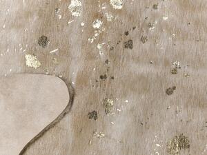 Tappeto tappetino Beige con Finta Pelle di Vacchetta dorato 150 x 200 cm con Macchie Irregolare Moderno Rustico Beliani