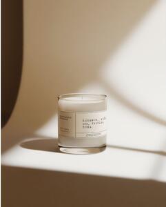 Candela in cera di soia profumata tempo di combustione 40 h #83 Cardamom, Rose, Oud, Tonka – Perfumed Prague