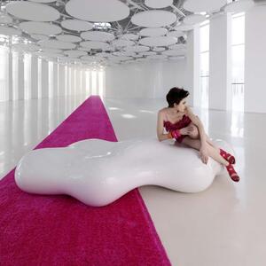 Vondom lava bench panca per esterni ed interni disegnata da karim rashid, colore laccato bianco