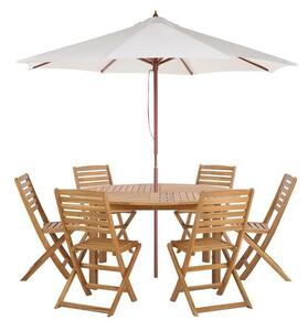Set da pranzo da giardino in 6 posti Tavolo rotondo in legno di acacia chiaro pieghevoli con ombrellone Beliani