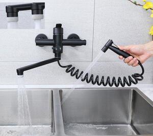 Moderno rubinetto da cucina nero con doccetta e rotazione a 360 gradi