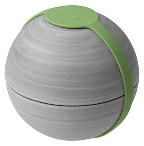 Mug Joy Pot in Purion Lin’s Ceramic Studio - Marrone