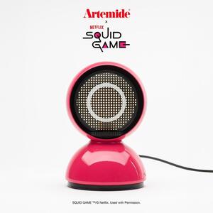 Artemide Eclisse Squid Game rossa la guardia