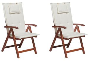 Set di 2 sedie da giardino in legno di acacia cuscino bianco sporco regolabile pieghevole per esterni in stile rustico Beliani