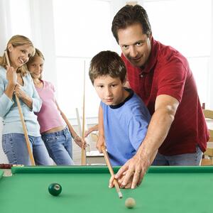 Costway Tavolo da biliardo pieghevole da 122 cm con set di accessori bambini e adulti, Tavolo da gioco portatile con 2 stecche Verde