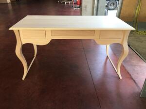 Scrivania 3 cassetti sagomata legno grezzo 130x75x80