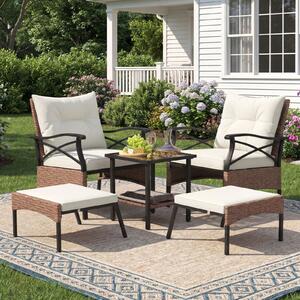 Costway Set di mobili da giardino in rattan a 5 pezzi con sedie e poggiapiedi esterni, Tavolino in vetro temperato a 2 livelli con cuscini per portico e balcone Beige