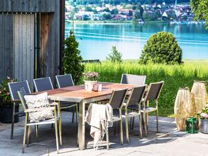 Set da pranzo da giardino con piano in legno di eucalipto chiaro e struttura in acciaio 220 x 100 cm con 8 sedie nere Beliani
