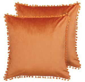 Set di 2 cuscini di velluto di colore arancione con pompon 45 x 45 elegante stile retrò camera da letto soggiorno Beliani