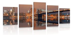 Quadri 5 pezzi – Riflesso di Manhattan nell'acqua