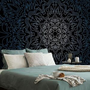 Carta da parati – Mandala ornamentale su sfondo nero