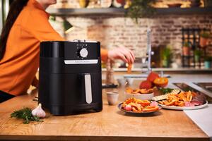 Moulinex Friggitrice ad Aria Capacit 4.2 Litri Potenza 1400 Watt con Termostato Regolabile colore Nero - EZ501810