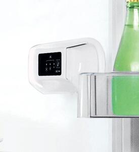 Indesit Frigorifero Combinato Capacit 328 Litri Classe energetica E Raffreddamento No Frost colore Argento - LI8 SN2E X