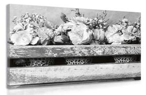 Stampa su tela – Fiori in bianco e nero in cassetta senza cuore