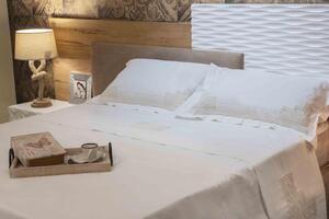 Blanco Raya Lenzuola Matrimoniali Completto Letto in Lino e Poliestere Set: Lenzuolo Sopra + 2 Federe ricamo punto sfilato e orlo a giorno colore A