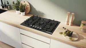 Bosch Piano Cottura 5 Fuochi a Gas Larghezza 75 cm (1 Bruciatore Wok) in Vetro colore Nero - PPQ7A6I40 Serie 6
