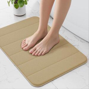 Morbido tappetino da bagno color beige con funzione antiscivolo e asciugatura rapida all'aria