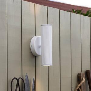Globen Lighting Applique Hubble, bianco, altezza 21 cm, IP44 dimmerabile, Bianco / Opale, Soggiorno / Sala da pranzo, Alluminio, Applique da esterni