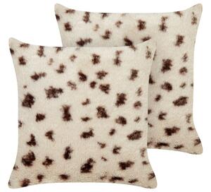 Set di 2 cuscini decorativi in pelliccia sintetica beige chiaro 45 x 45 cm Morbidi e soffici cuscini Beliani