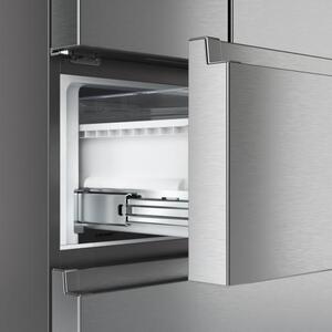 Hisense Frigorifero Americano Side by Side Capacit 485 Litri Classe E Raffreddamento No Frost colore Inox- RF632N4WIE1
